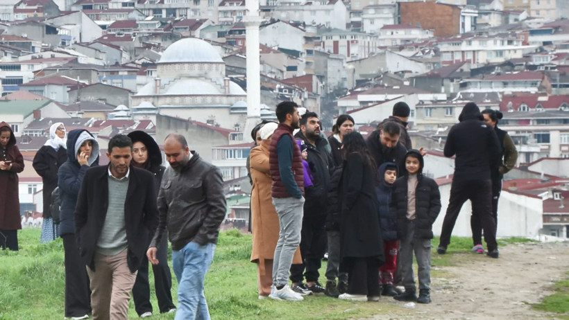İstanbul'da 16&rsquo;ınca kattaki kafede yangın: Rezidansta korku dolu anlar - Resim : 3