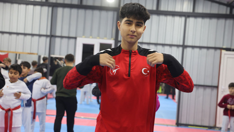 Henüz 14 yaşında Türk bayrağını göndere çektirdi: Rahmetli babasının hayalini gerçekleştirdi - Resim : 2