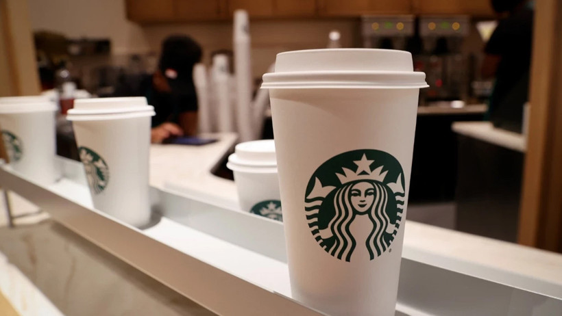 Starbucks CEO'su Brian Niccol'un maaşı 31 milyon dolar oldu - Resim : 1