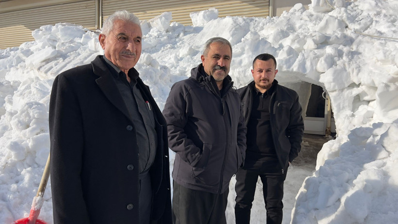 Metrelerce karın için yaşam savaşı: Hayat tünellere sığdı - Resim : 5