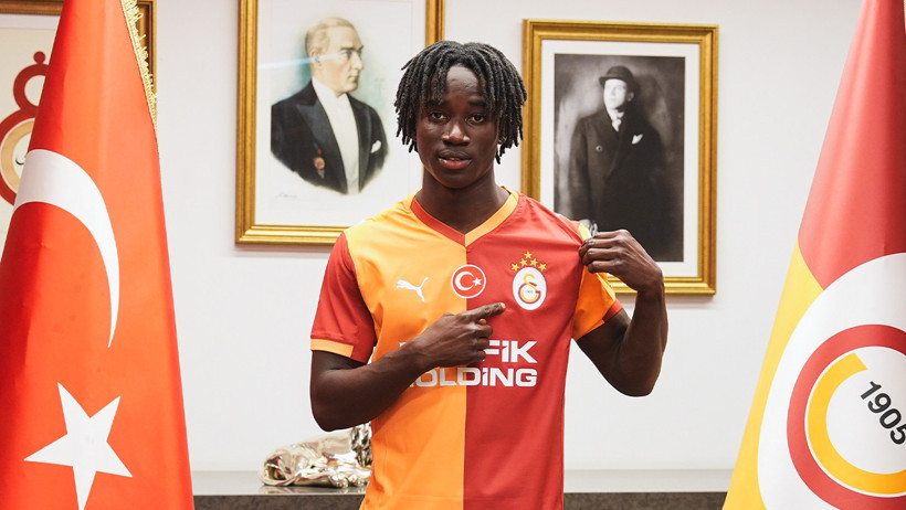 Galatasaray Nhaga'yı 6.5 milyon Euro'ya transfer ettiğini resmen duyurdu - Resim : 1