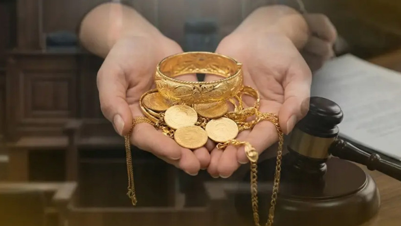 Yargıtay’dan emsal takı kararı: Mesaj delil sayıldı, altınlar kadında kaldı - Resim : 1