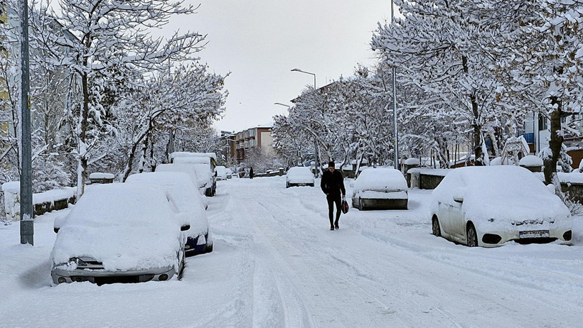 Erzurum'da 775 mahalle yolu kapandı - Resim : 1