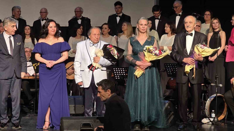 ESSİVDER T&uuml;rk Sanat M&uuml;ziği Korosu&rsquo;nun sezon ortası konseri yoğun ilgi g&ouml;rd&uuml; - Resim : 1