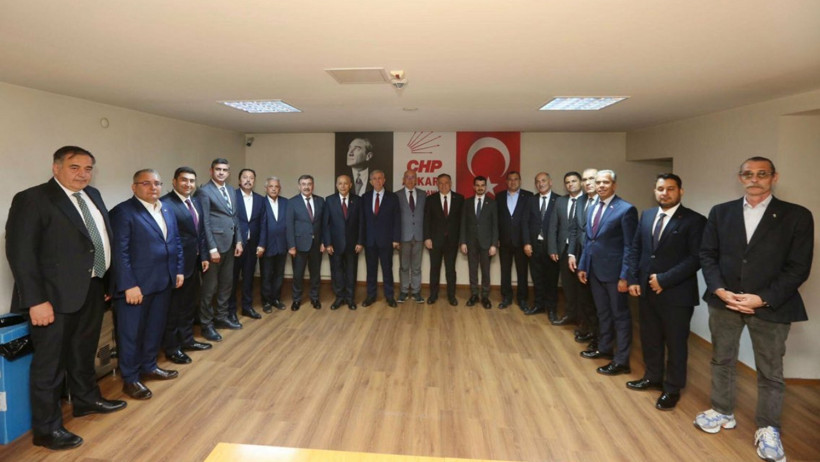 CHP'li Belediye Başkanlarından ortak açıklama: Sorumluluğumuzu da durduğumuz yeri de çok iyi biliyoruz - Resim : 1