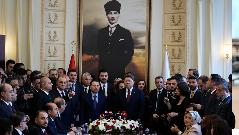 Adalet Bakanlığı'nda devir teslim: Yılmaz Tunç, görevi Akın Gürlek'e devretti - Resim : 1