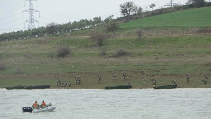 &Ccedil;anakkale&rsquo;de destansı anlar: Gelibolu&rsquo;da tanklar &ccedil;elikten g&ouml;vde oldu - Resim : 5
