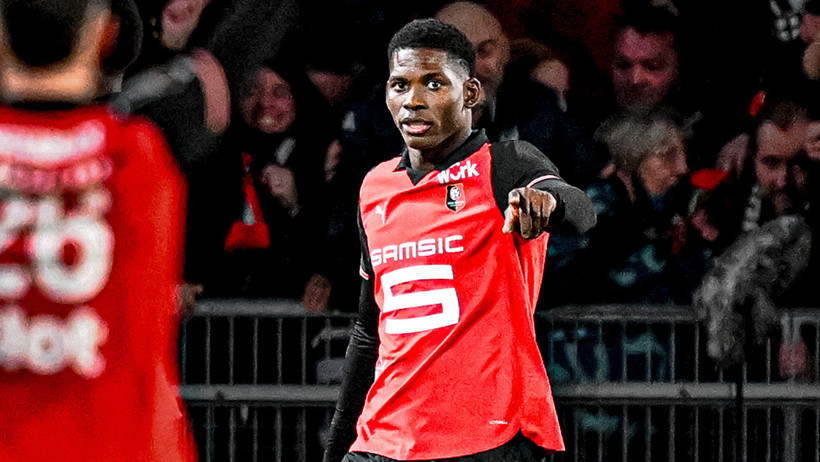 Szymanski yıldızlaştı: Rennes PSG'nin liderlik koltuğunu salladı - Resim : 4