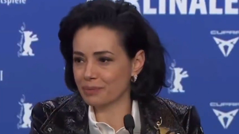 &Ouml;zg&uuml; Namal&rsquo;dan Berlin&rsquo;de net mesaj: &ldquo;T&uuml;rkiye&rsquo;de olsaydı da aynı oynardım&rdquo; - Resim : 1