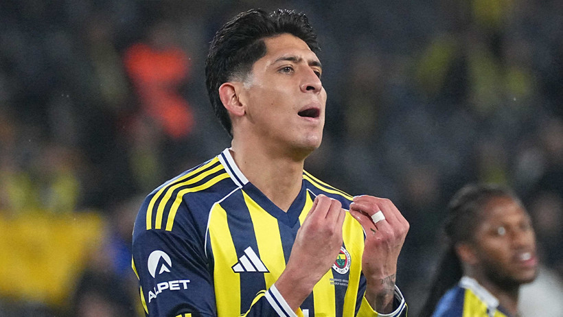 Fenerbahçe'de ilk ayrılık netleşti: Karar oyuncuya bildirildi - Resim : 2