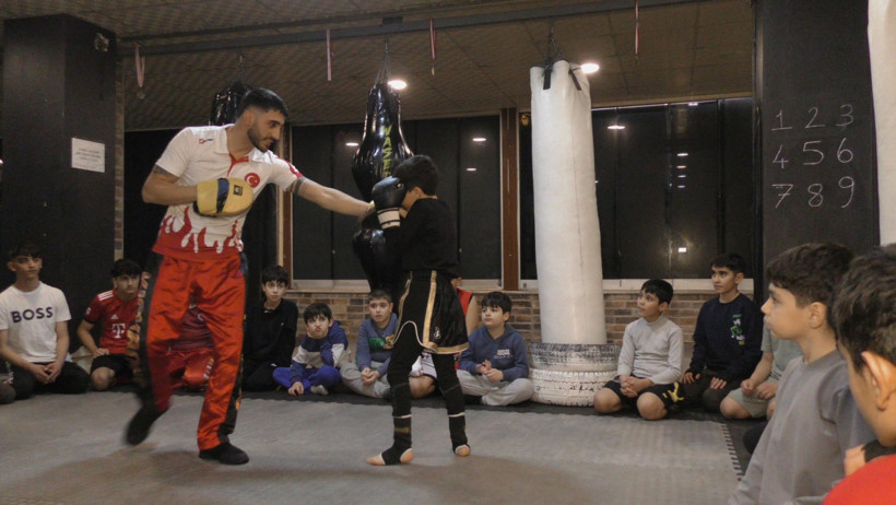 Genç antrenörden kötü alışkanlıklara karşı spor kalkanı - Resim : 2