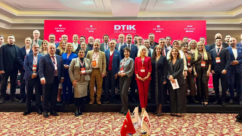 İş insanları vize bile alamıyor: Pasaportun itibarı yerlerde - Resim : 1