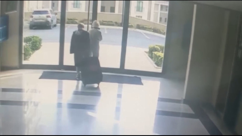 Çaldıklarını valizle taşıdı: Lüks sitelerin korkulu rüyası yakalandı: 450 bin liralık vurgun - Resim : 3
