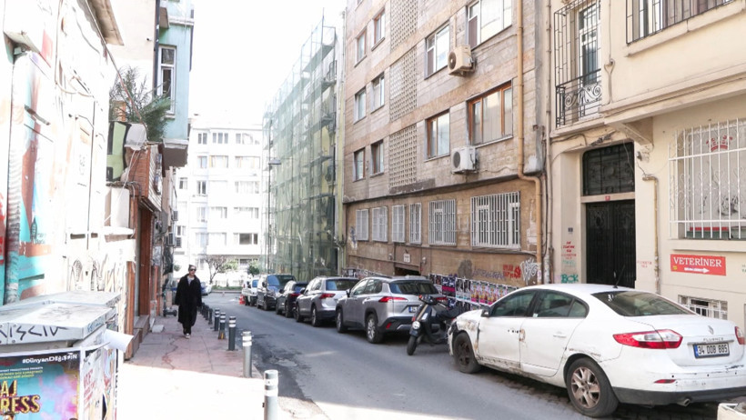 Beyoğlu&rsquo;nda Orhan Pamuk'un apartmanında son perde: Bilirkişi raporunu mahkemeye sundu: Avukatı a&ccedil;ıklama yaptı - Resim : 6