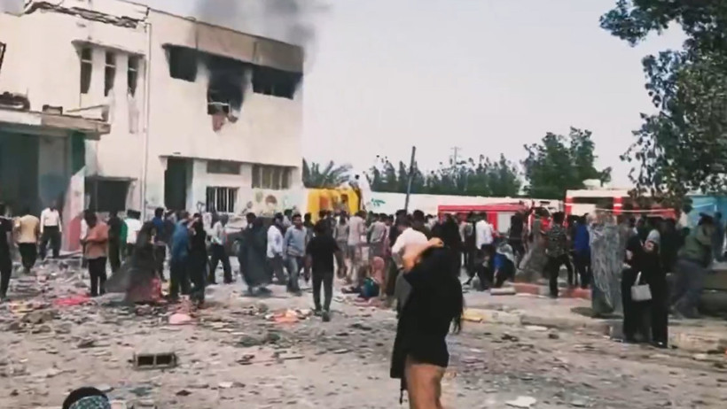 İran’da okul vuruldu: 51 çocuk hayatını kaybetti - Resim : 1