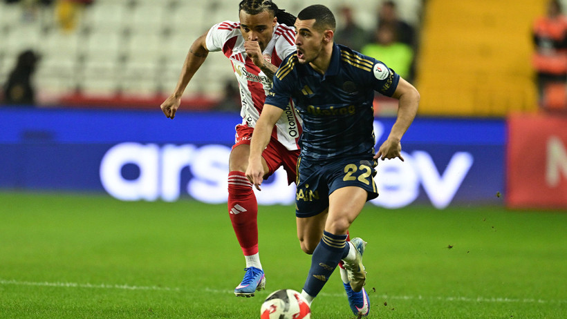 Fenerbahçe Antalya'da 2 puan bıraktı - Resim : 7