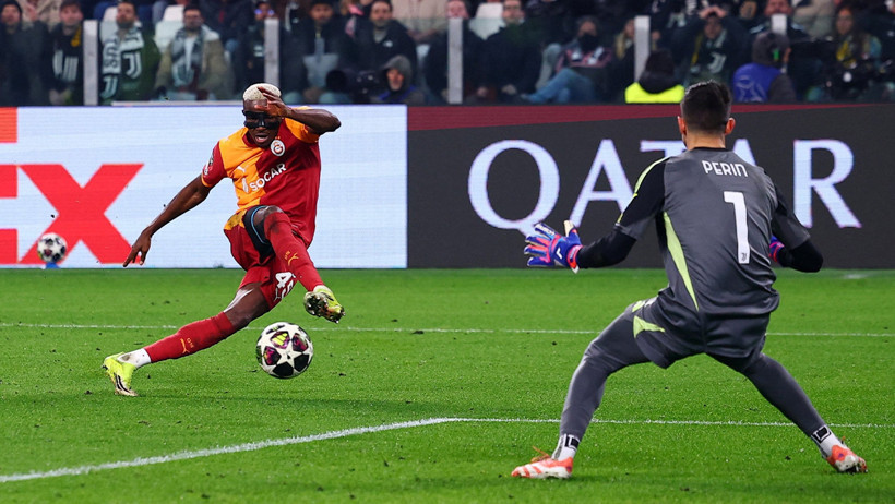 UEFA Galatasaray'a seyircisiz oynama cezası verdi - Resim : 1