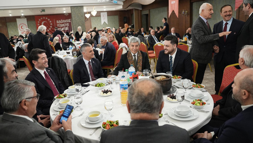 Hüseyin Baş: İran anahtarı Trump’a verse bile bu kriz bitmez - Resim : 1