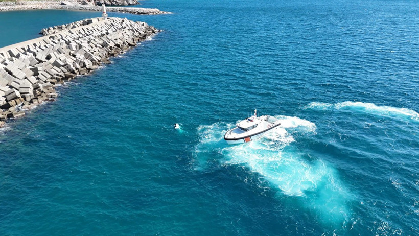 Alanya’da balıkçı teknesi battı: 3 kişi son anda kurtuldu - Resim : 1