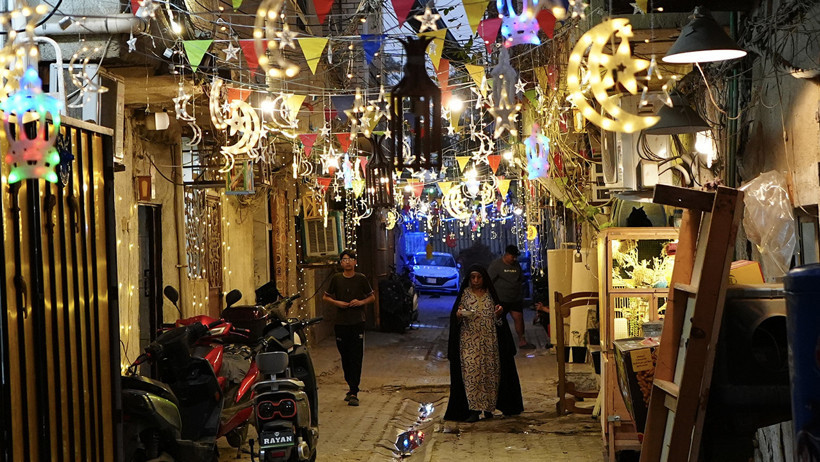 Bağdat&rsquo;ta ramazanın sıcak geleneği: Komşudan komşuya iftar - Resim : 2