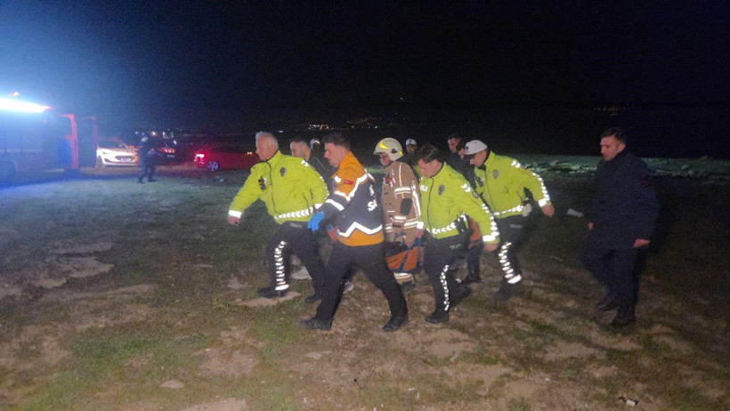 İznik G&ouml;l&uuml;'nde dehşet anları: Otomobil sulara g&ouml;m&uuml;ld&uuml; - Resim : 4