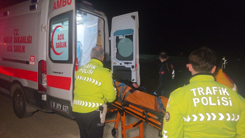 İznik G&ouml;l&uuml;'nde dehşet anları: Otomobil sulara g&ouml;m&uuml;ld&uuml; - Resim : 3