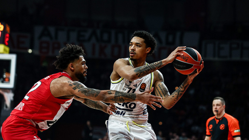 Fenerbahçe Beko Olympiakos'a deplasmanda 104-87 mağlup oldu - Resim : 3