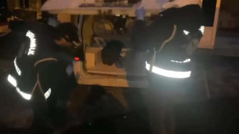 İstanbul polisinden nokta operasyon: Otomobilde &ccedil;ok sayıda silah ele ge&ccedil;irildi - Resim : 1