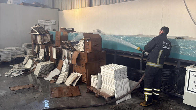 Polisle kan donduran diyalog: &lsquo;Bu sadece bir g&ouml;zdağı&rsquo; - Resim : 7