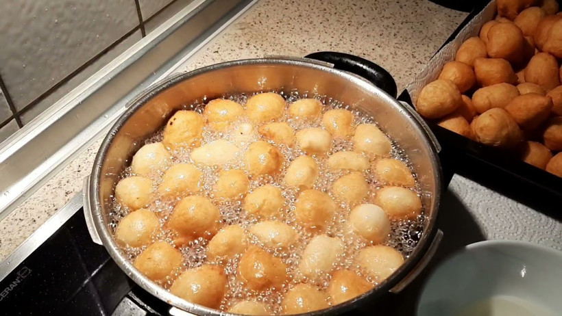 Evde kolayca yapabileceğiniz tuzlu lokma tarifi - Resim : 1