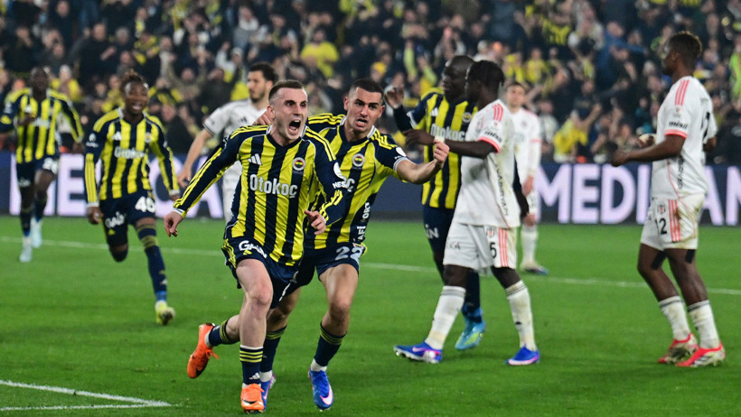 Fenerbahçe-Beşiktaş maçına damga vuran penaltı kararına Trio'dan ortak görüş - Resim : 1