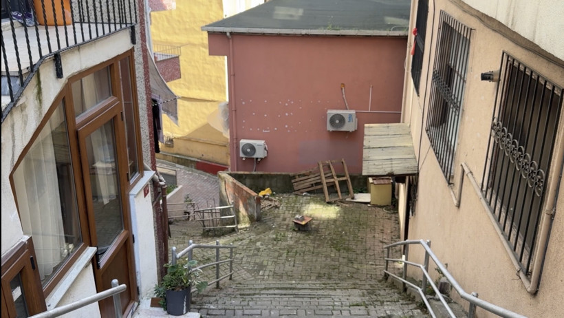 Üsteğmen evinde ölü bulundu: Kapı çilingirle açıldı: Kız arkadaşının ifadesine başvuruldu - Resim : 2