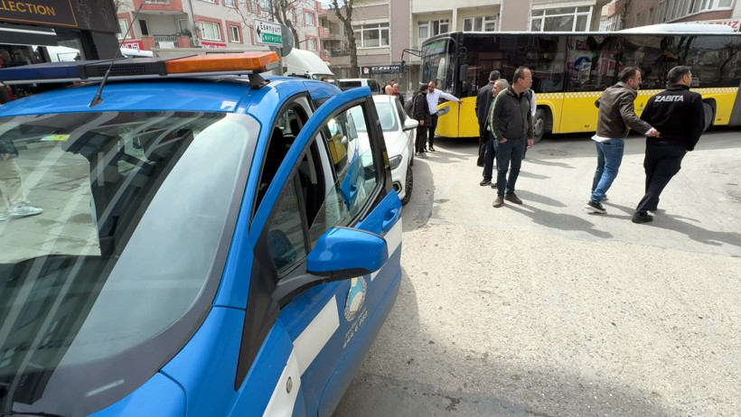 Yolcular ve sürücüler isyan etti: Bu kadarına da pes: Avcılar’da trafik kiletlendi - Resim : 3