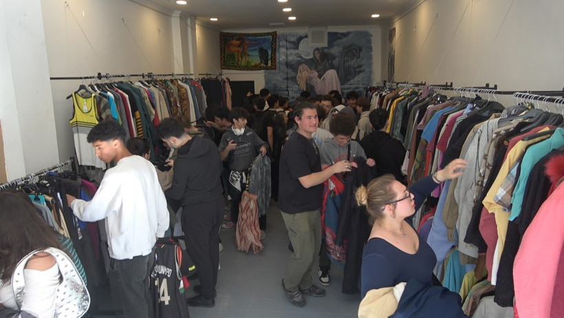 200 TL olduğunu duyan akın etti: Kapılar kepenk indirdi - Resim : 2