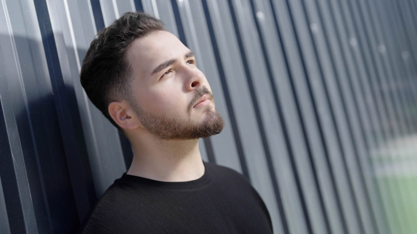 Engin Aky&uuml;rek&rsquo;ten &lsquo;İsimsiz&rsquo; bir kitap - Resim : 3