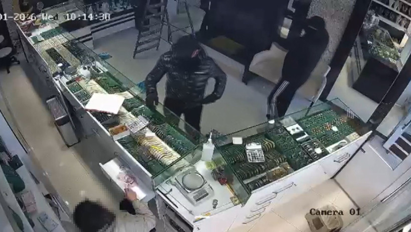 Maskeli hırsızlar hüsrana uğradı: Beklemedikleri direnişle karşılaştılar - Resim : 1