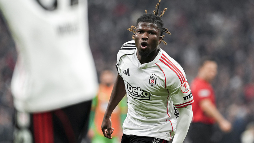 Beşiktaş'ta El Bilal Toure kararı: Herkes ters köşe oldu - Resim : 2