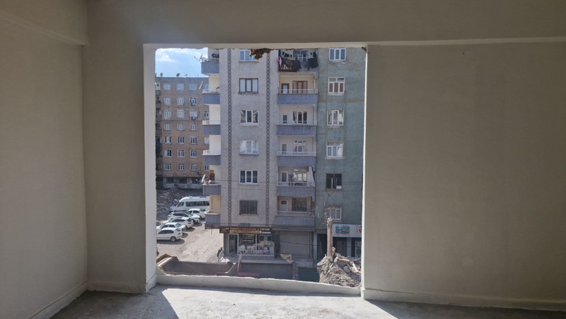 Skandalın perdesi yıkımla aralandı: Güler misin ağlar mısın? - Resim: 6