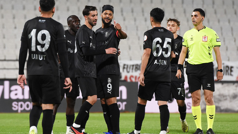 1. Lig’de son hafta heyecanı 4 maçta 22 golle başladı - Resim : 2