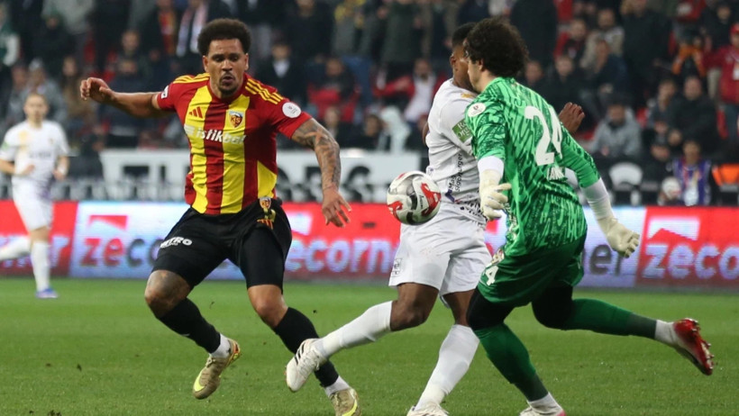 Küme düşme hattını ilgilendiren maçta Kayserispor, Eyüpspor'la berabere kaldı - Resim : 1