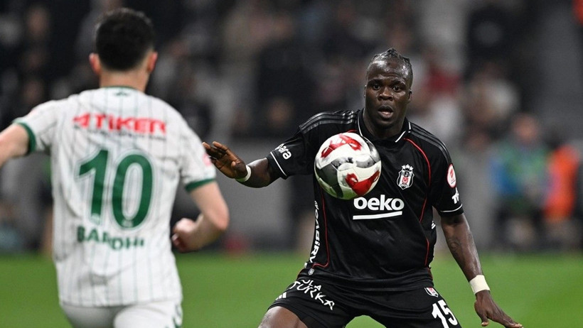 Olaitan’dan Beşiktaş taraftarına özür: “Tüm sorumluluğu alıyorum” - Resim : 1