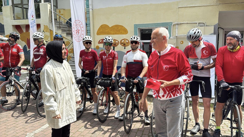 Selanik’ten Samsun’a en anlamlı yolculuk: Ata toprağı pedallarla taşınıyor - Resim : 3