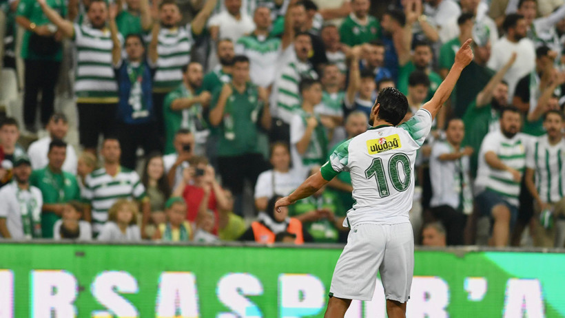 Bursaspor Muhammet Demir ile yollarını ayırdı - Resim : 1