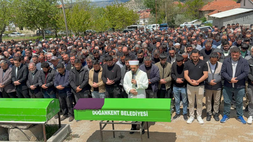 Yozgat’taki servis kazasında acı veda: Şoför ve 2 öğrenci toprağa verildi - Resim : 4