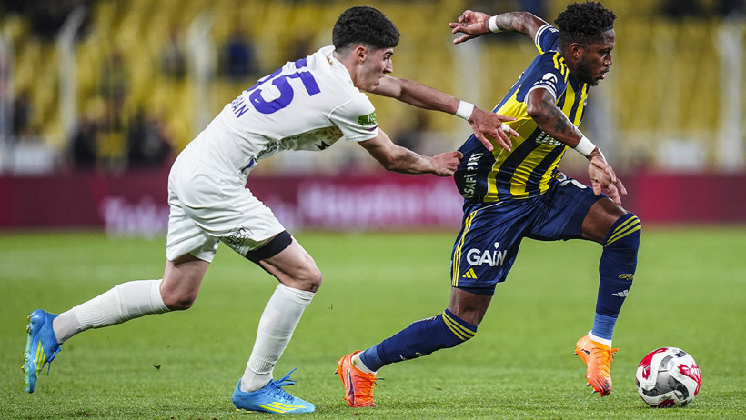 Fenerbahçe'den ayrılması beklenen Fred Murat Göle ile kafa karıştırdı - Resim : 1