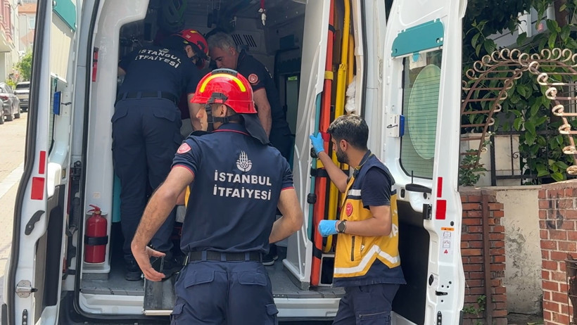 Çığlıkları alt kattan duyuldu: Ekipler zamanla yarışarak yetişti - Resim : 1