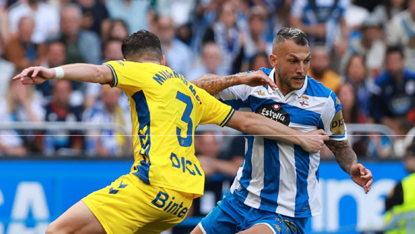 'Los Turcos' 8 yıl sonra La Liga'ya dönüşünü kutladı: Taraftarlar sahaya atladı - Resim : 1