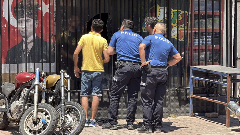 Bir elinde bıçak bir elinde benzin: Antalya’da hareketli dakikalar - Resim : 3