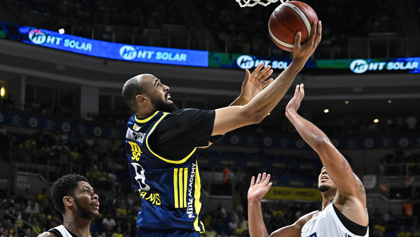 Gerilim filmi gibi son: Dozier boş atışı kaçırdı, Fenerbahçe finale göz kırptı - Resim : 1