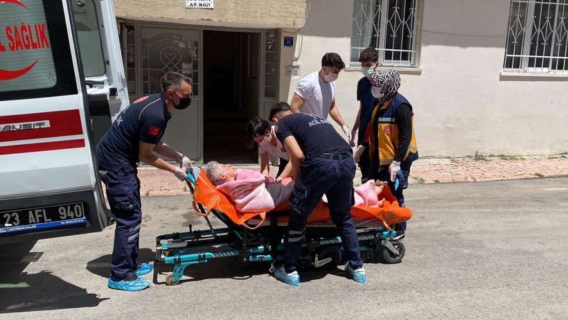 Kız kardeşler seslerini komşulara duyurabildiler: Ekipler harekete geçti - Resim : 1